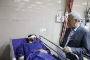 عیادت رییس دانشگاه علوم پزشکی شیراز از مصدومان حادثه اسکله شهید رجایی در بیمارستان های شیراز/ تسلیت به خانواده های داغدار این حادثه ناگوار