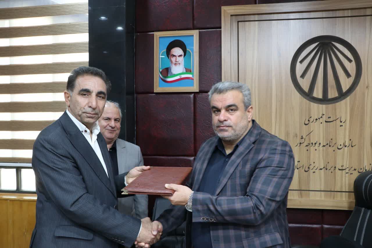 تقدیر مدیرکل امور عشایر فارس از کارشناسان سازمان مدیریت و برنامه ریزی فارس