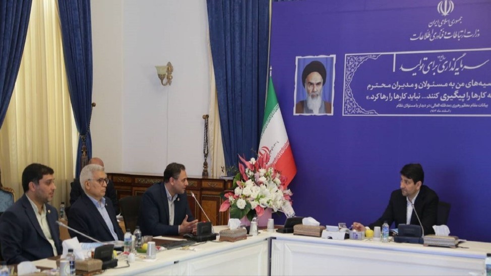 نشست هم اندیشی مدیرعامل و معاونان شرکت مخابرات ایران با وزیر ارتباطات