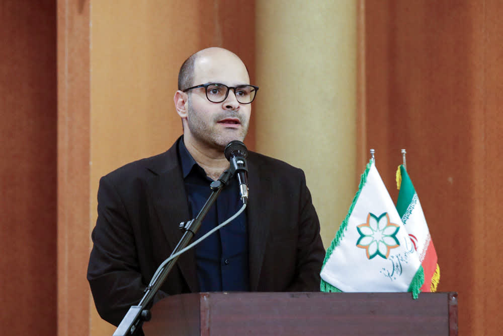 رونمایی از قرآن جدید دروازه قرآن به مناسبت هفته شیراز