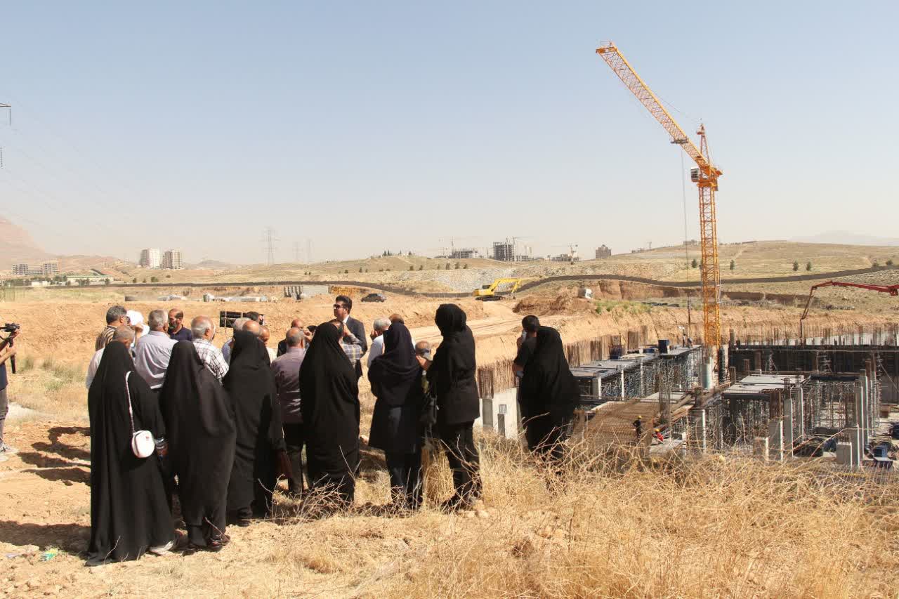 استقبال معتمدین محلههای منطقه ۲ شهرداری شیراز از روند احداث پروژههای کلانِ شهری