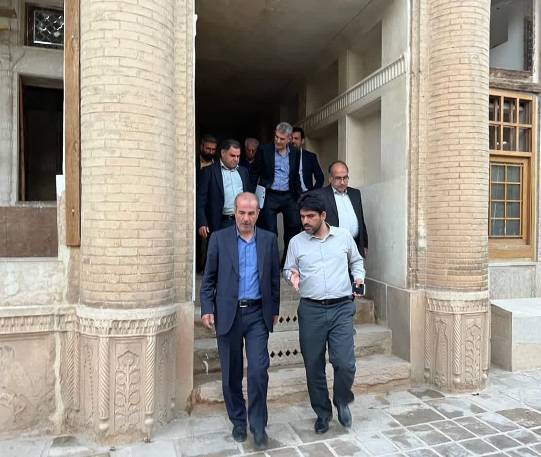 مرمت باغ ایلخانی شیراز الگوی فاخر کشوری است / رفع موانع قانونی در پروژه های سرمایه گذاری