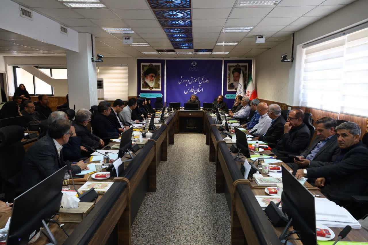 رعایت انصاف و تکریم از سوی بازرسان و ناظران، امید بخشی را در جامعه تقویت می کند