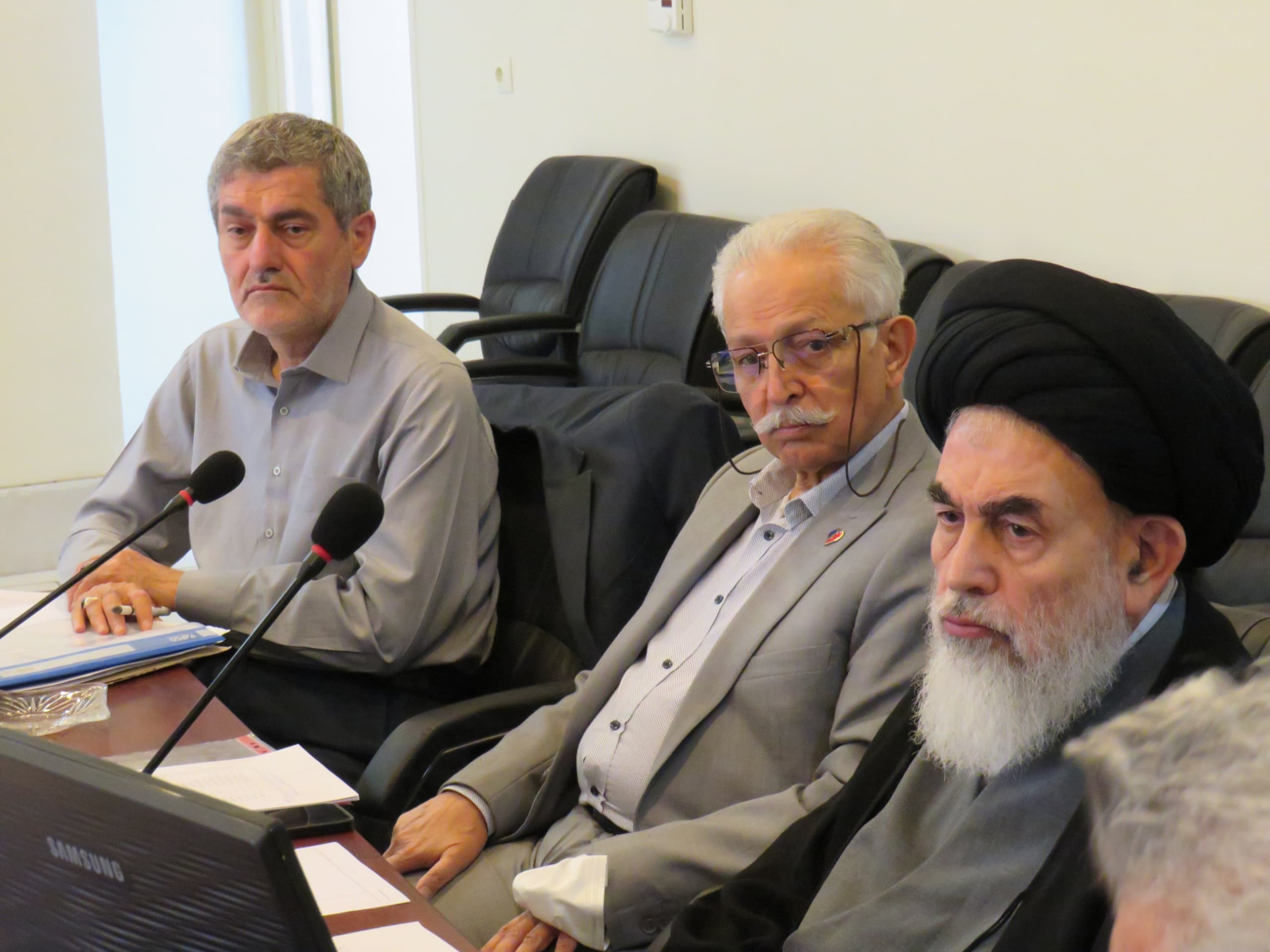 خیرین بار عظیمی را از دوش حوزه سلامت برداشتهاند