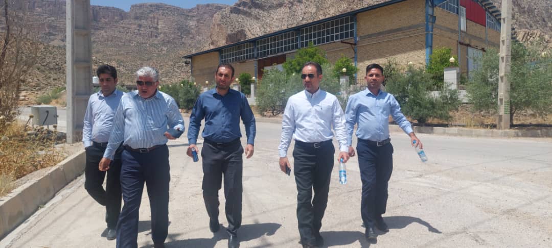 انعقاد ۱۳۷قرارداد سرمایه گذاری در شهرک ها و نواحی صنعتی مرودشت 