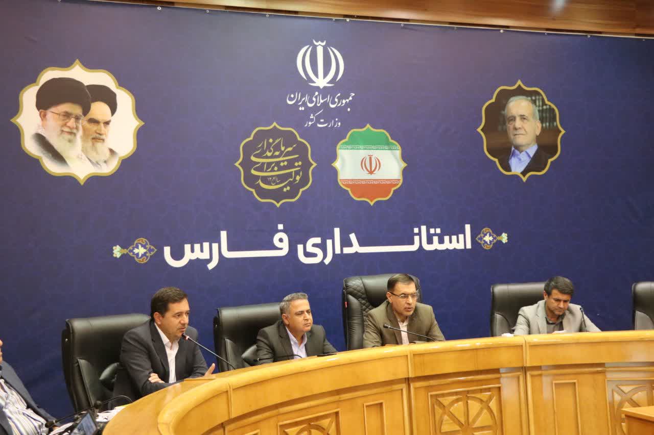 منابع ملی را برای اجرای طرح های گلخانه ای به کار خواهیم گرفت