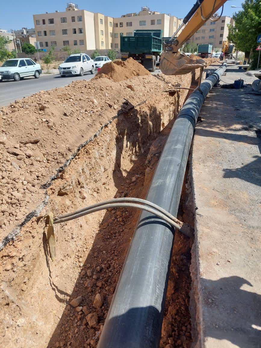 پیشرفت ۸۲ درصدی اجرای خط انتقال ۴۰۰ میلیمتری پلیاتیلن چاه شماره ۲۶ صدرا