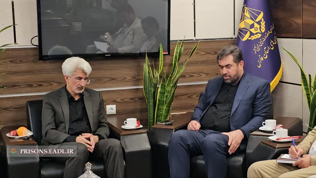 کاهش آسیب های اجتماعی حوزه زندانیان از طریق همکاری ادارات کل بهزیستی و زندانهای فارس