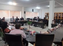 فرمانداران نقش پهلوانی را در اداره جامعه بر عهده دارند