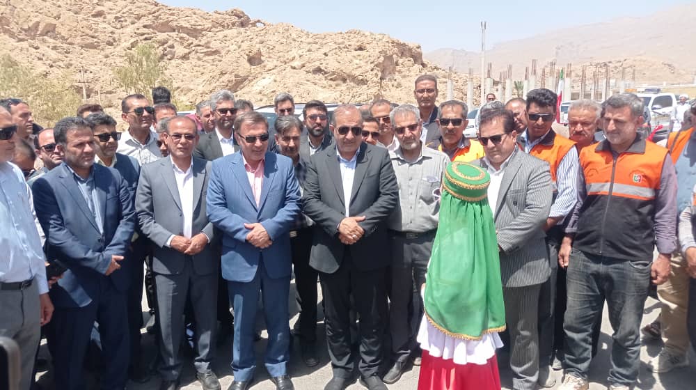 بهره برداری  از یکهزار و ۳۴۰ میلیارد تومان و ایجاد ۲۲۰ فرصت شغلی مستقیم در شهرک صنعتی بزرگ شیراز