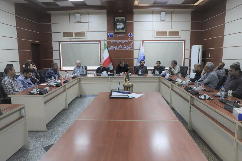 برگزاری جلسه جهاد تبیین در شرکت آب منطقه‌ای فارس