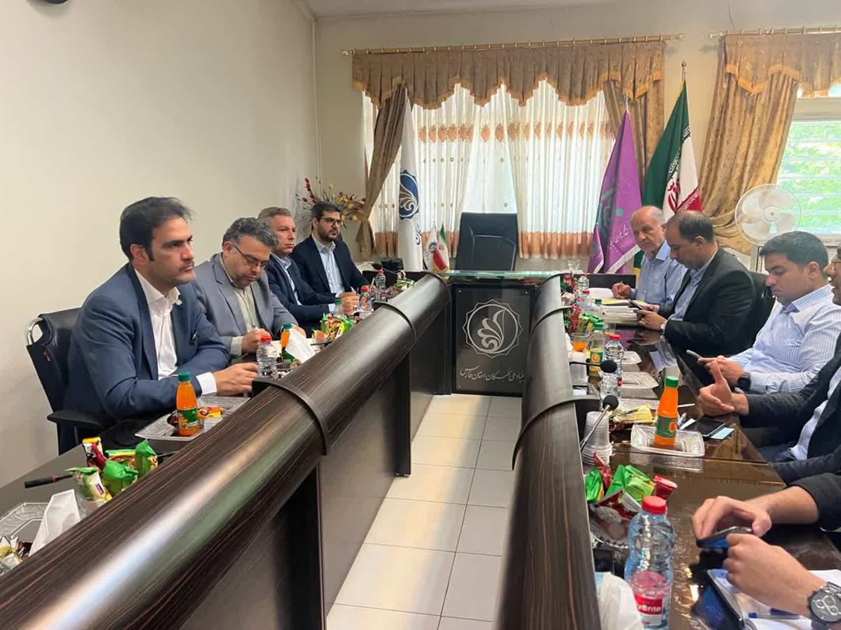 پیگیری اجرای ایده‌های نخبه‌محور در حوزه ترافیک با همکاری شهرداری شیراز و بنیاد نخبگان فارس