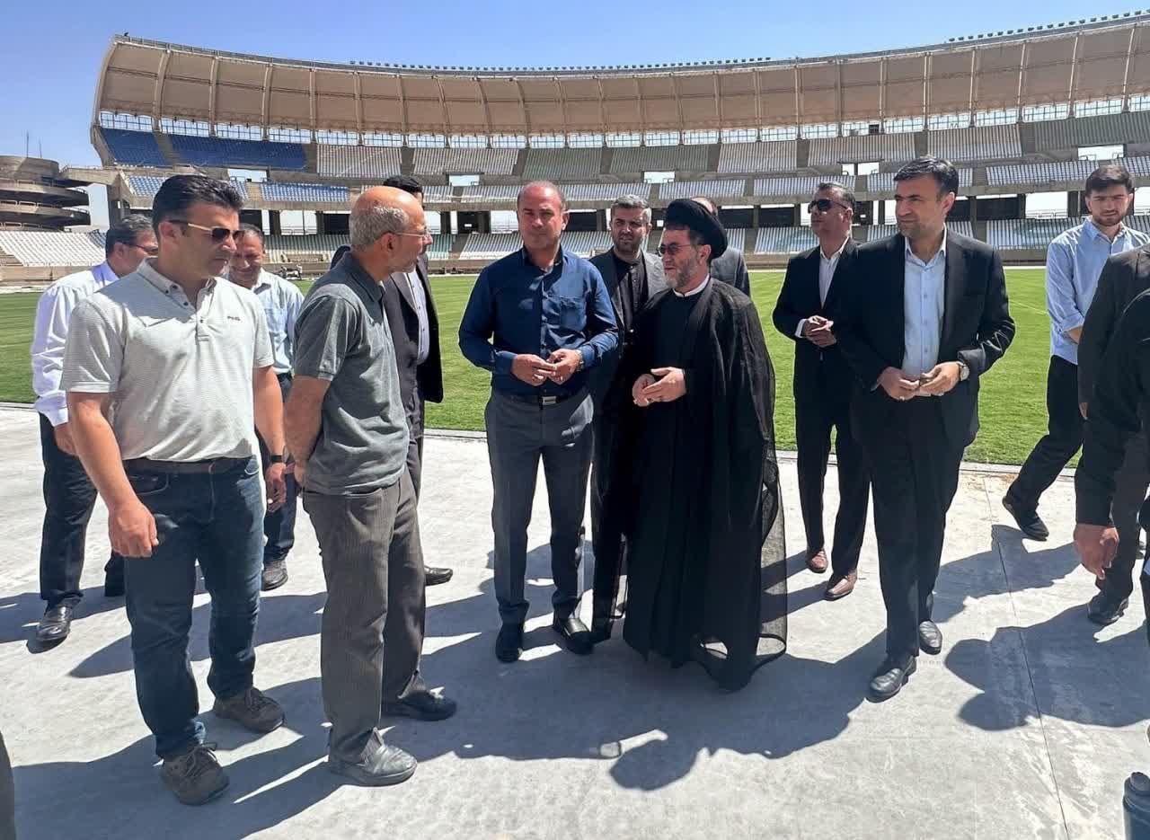 رئیس کل دادگستری و دادستان مرکز استان فارس از ورزشگاه پارس شیراز بازدید کردند