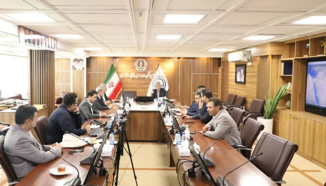 بررسی راهکارهای کاهش بار ترافیکی در محدوده مراکز درمانی شهید چمران و شهید رجایی شیراز