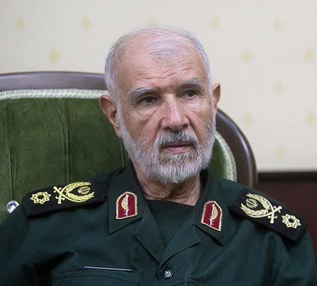 ولایت فقیه ستون اصلی انقلاب و مقاومت ملت ایران است