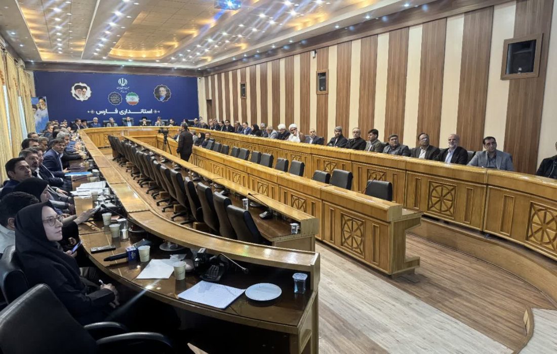 جلسه شورای اداری عشایر استان فارس به ریاست استاندار برگزار شد/دولت به‌دنبال ارتقای جایگاه سازمان امور عشایر است نه انحلالِ آن