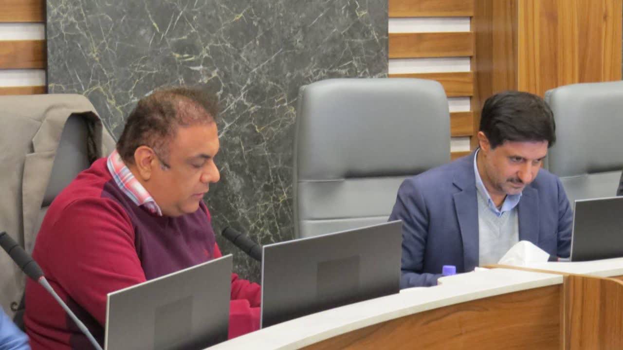 آماده‌باش کامل برق منطقه‌ای فارس در برابر بارش‌های سیل‌آسا و هشدار قرمز هواشناسی