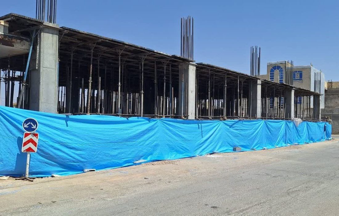 بازگشت پروژه کتابخانه شهر بهمن آباده به مدار اجرا پس از توقف طولانی