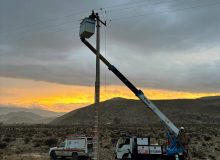 تلاش شبانه روزی سیمبانان برق جهت حفظ پایداری شبکه و استمرار خدمت رسانی به مشترکان در زمستان