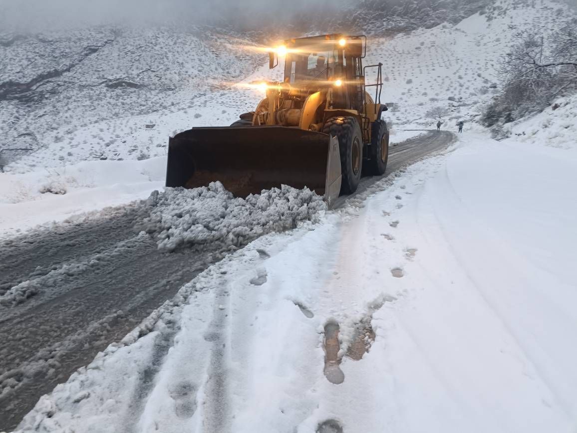 برف‌روبی بیش از ۱۱ هزار کیلومتر در محورهای فارس