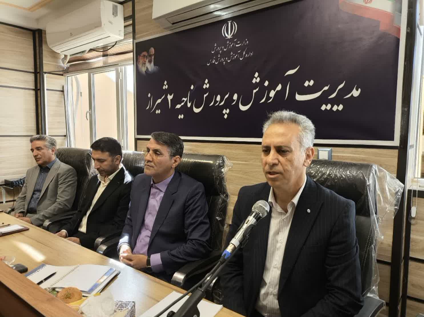 فارس با بیشترین منطقه آموزشی گسترده ترین استان همراه با دشواری آموزش را دارد