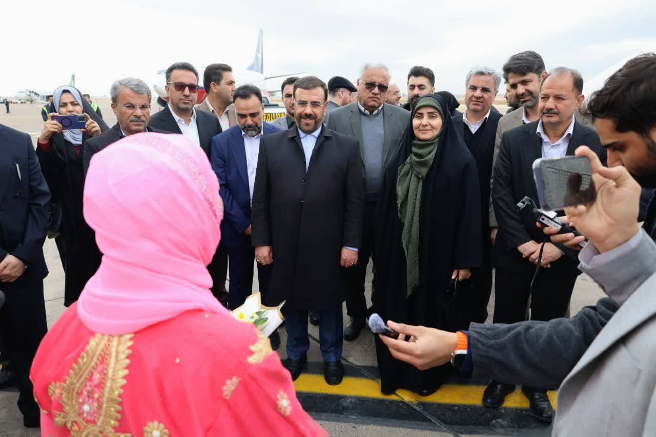 ۱۰ کیلومتر از بزرگراه کازرون–فراشبند با دستور وزیر راه و شهرسازی افتتاح شد